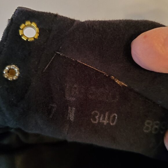 Laredo Women's Perform air 1.5" Hight heel Round Toe Western Ankle Boot Size 7M. - Picture 11 of 13